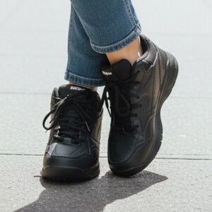 #395 Skechers Black Sneakers